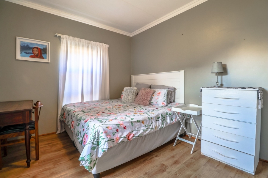 4 Bedroom Property for Sale in Kraaibosch Country Estate Western Cape